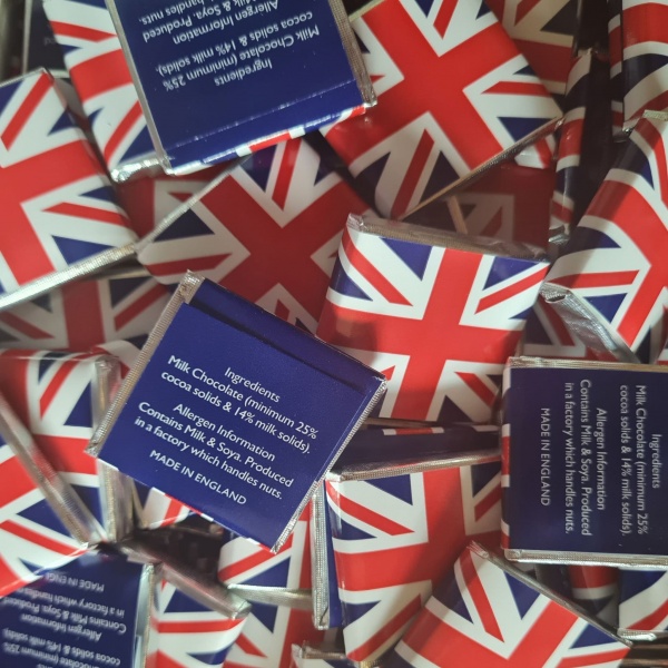 1kg Union Jack Milk Chocolate Neapolitans Squares Whitakers Chocolates 5g (Approximately 200)