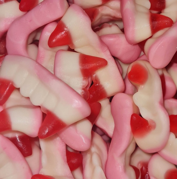 Mini Teeth Fangs Halloween Gummy Pick & Mix Sweets Kingsway 100g